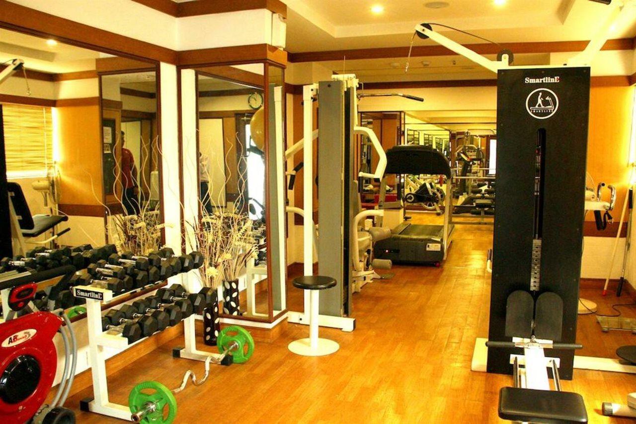 Hotel Gokulam Park Kochi Zewnętrze zdjęcie