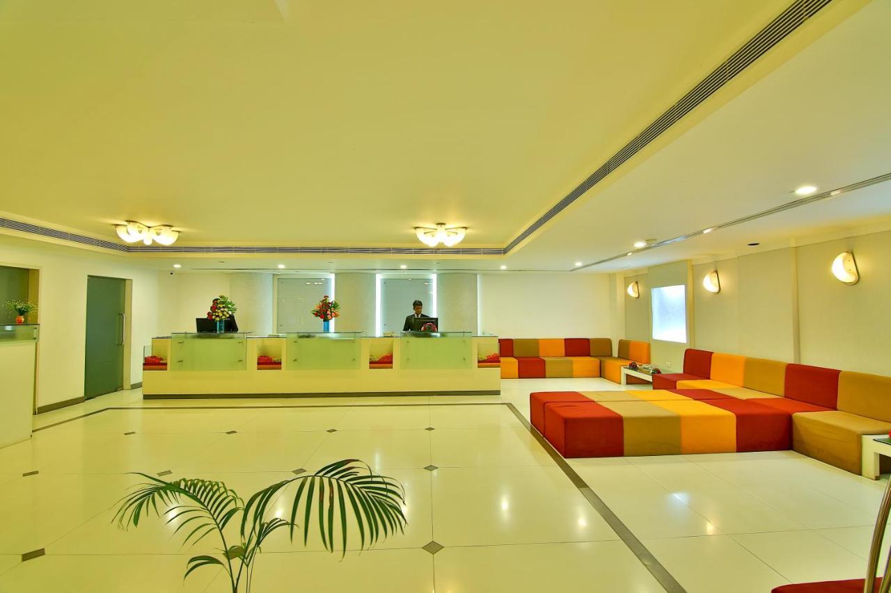 Hotel Gokulam Park Kochi Zewnętrze zdjęcie
