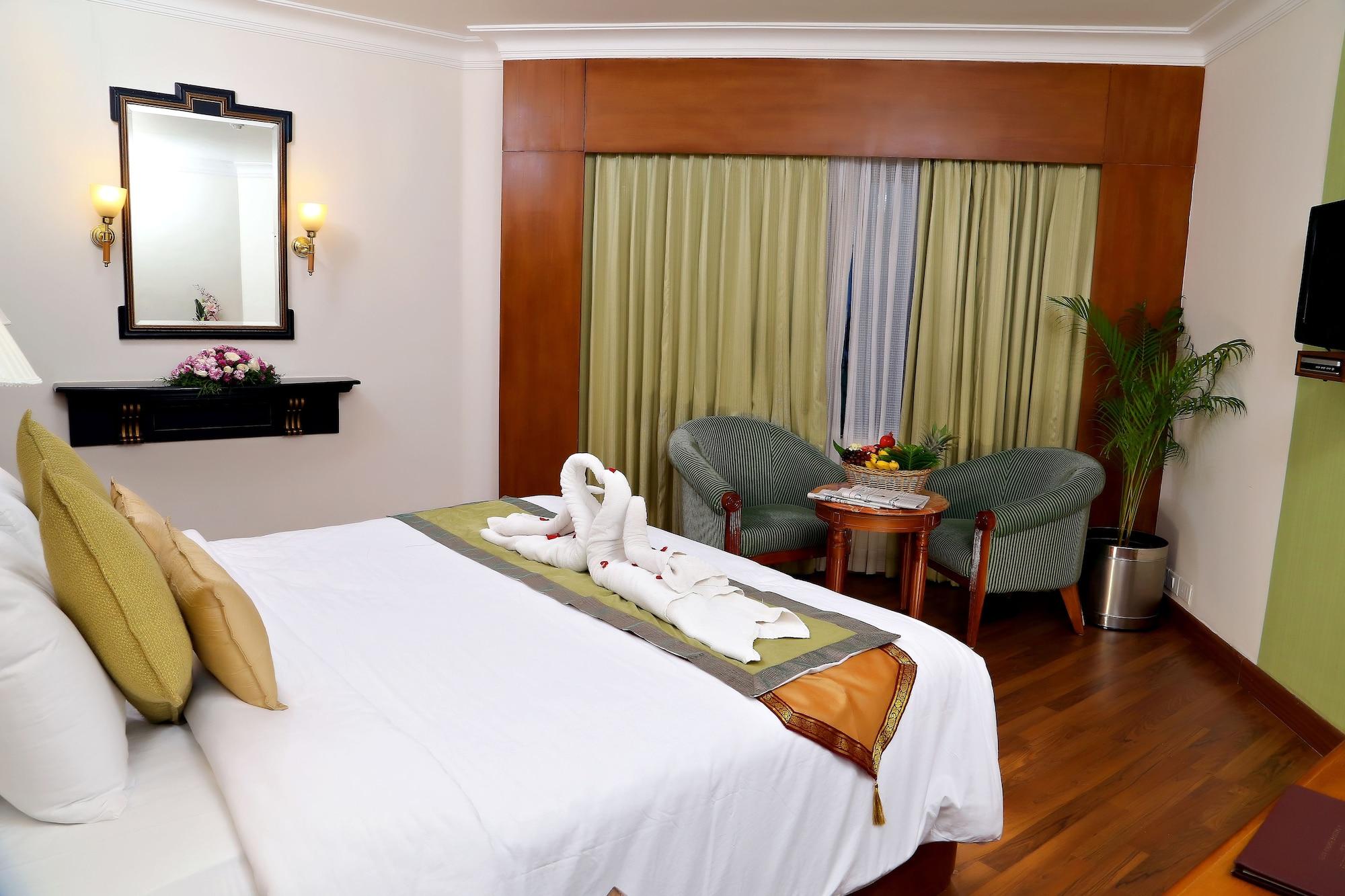 Hotel Gokulam Park Kochi Zewnętrze zdjęcie