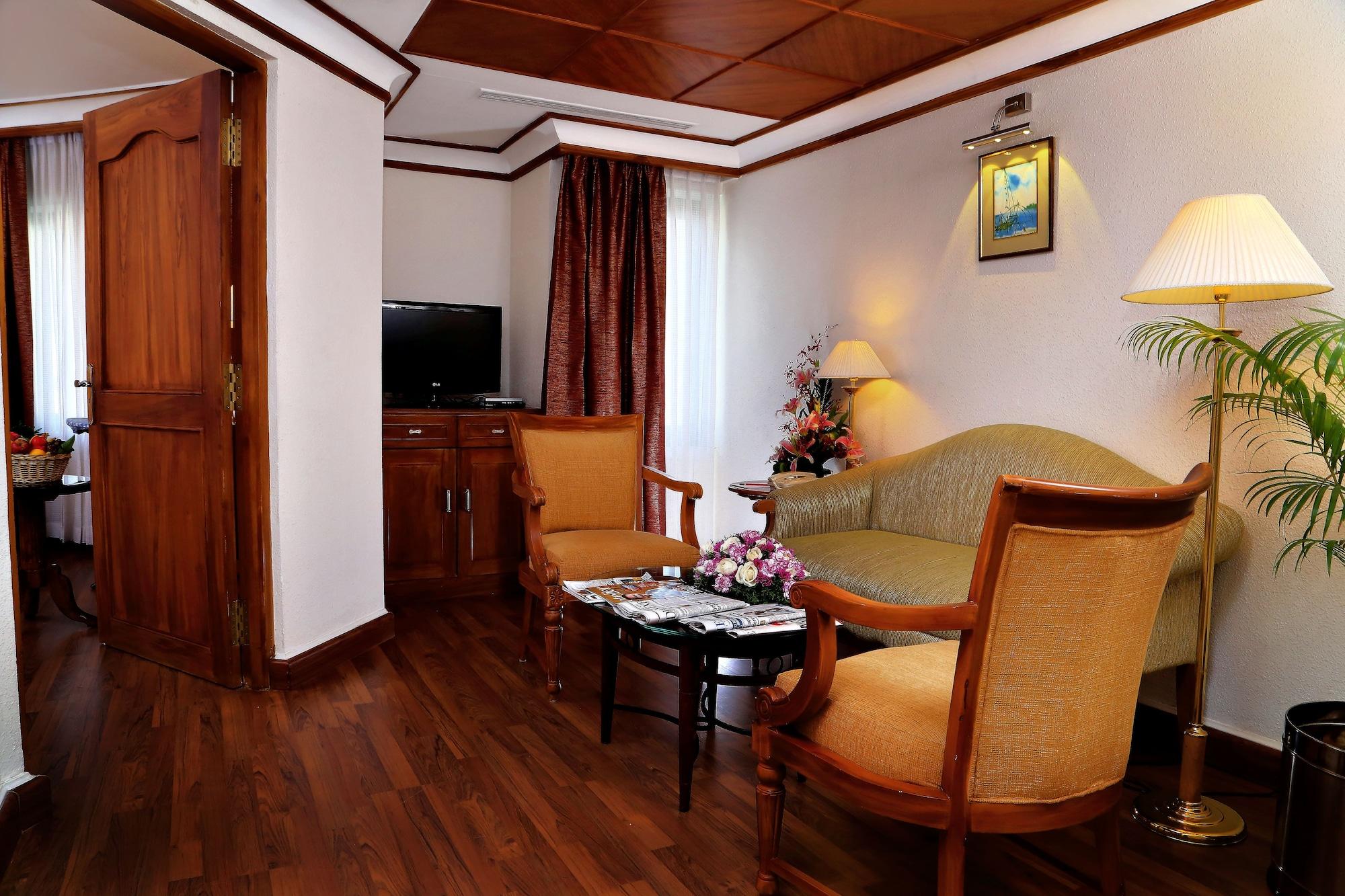 Hotel Gokulam Park Kochi Zewnętrze zdjęcie
