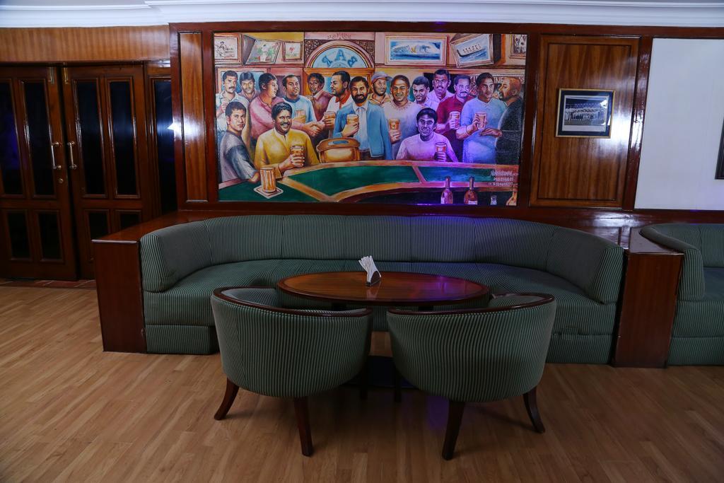 Hotel Gokulam Park Kochi Zewnętrze zdjęcie
