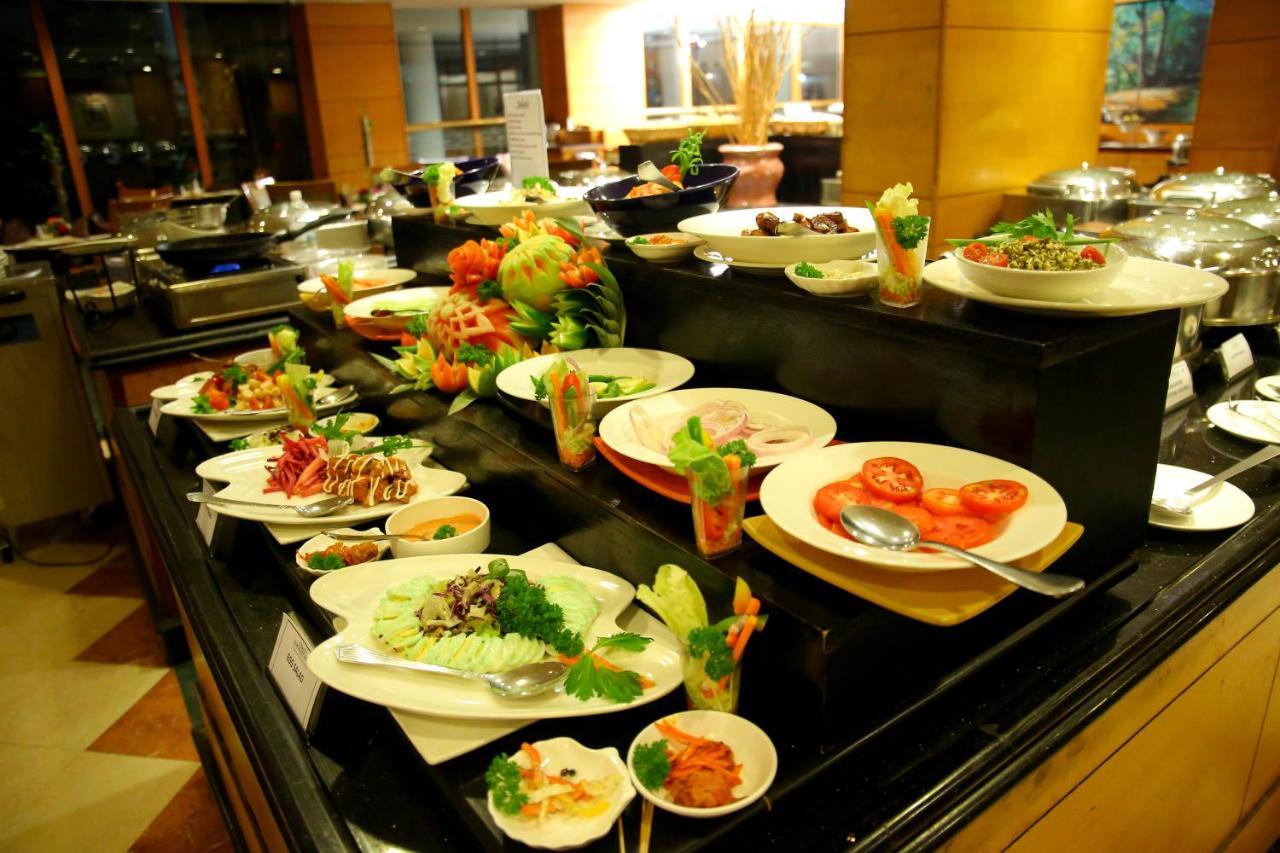 Hotel Gokulam Park Kochi Zewnętrze zdjęcie